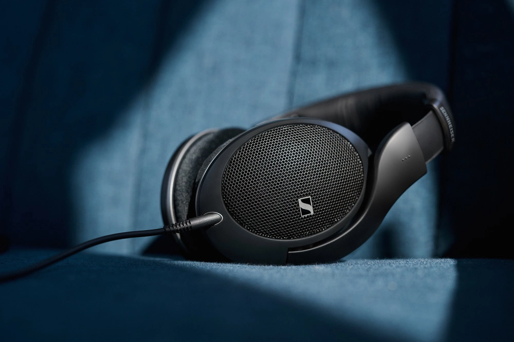 Sennheiser HD 550 lifestyle 04