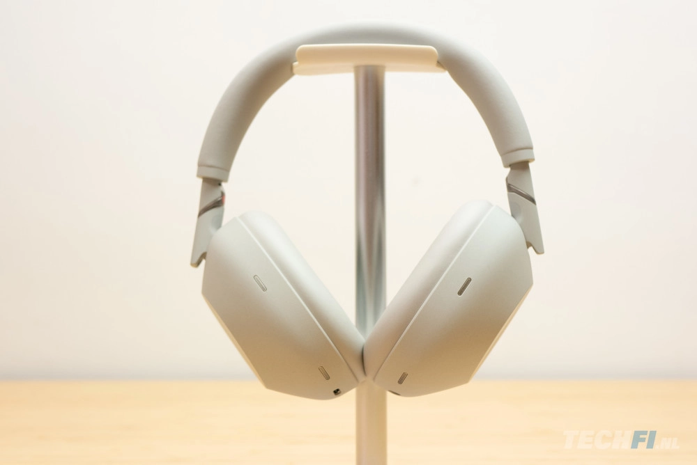 Sony WH-1000XM6