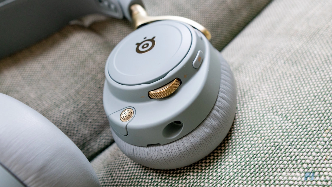SteelSeries Arcts Nova Elite volumewiel