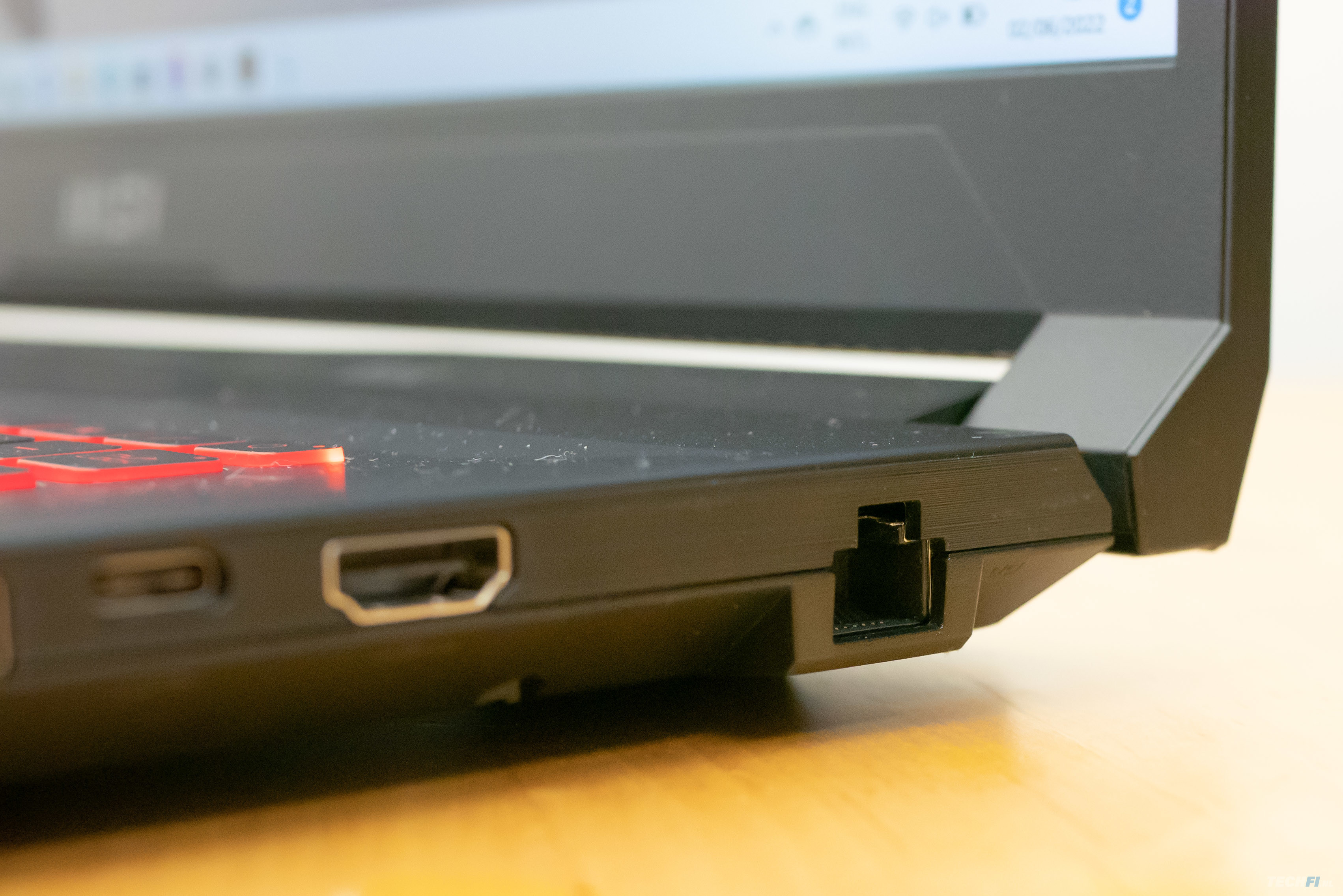 Poging zoom vanavond MSI Katana GF76 review: een instap gaming laptop van 1749 euro | TechFi