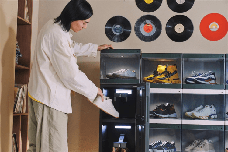 Sneakerheads opgelet: komt met ShoeCase en ShoeCare TechFi