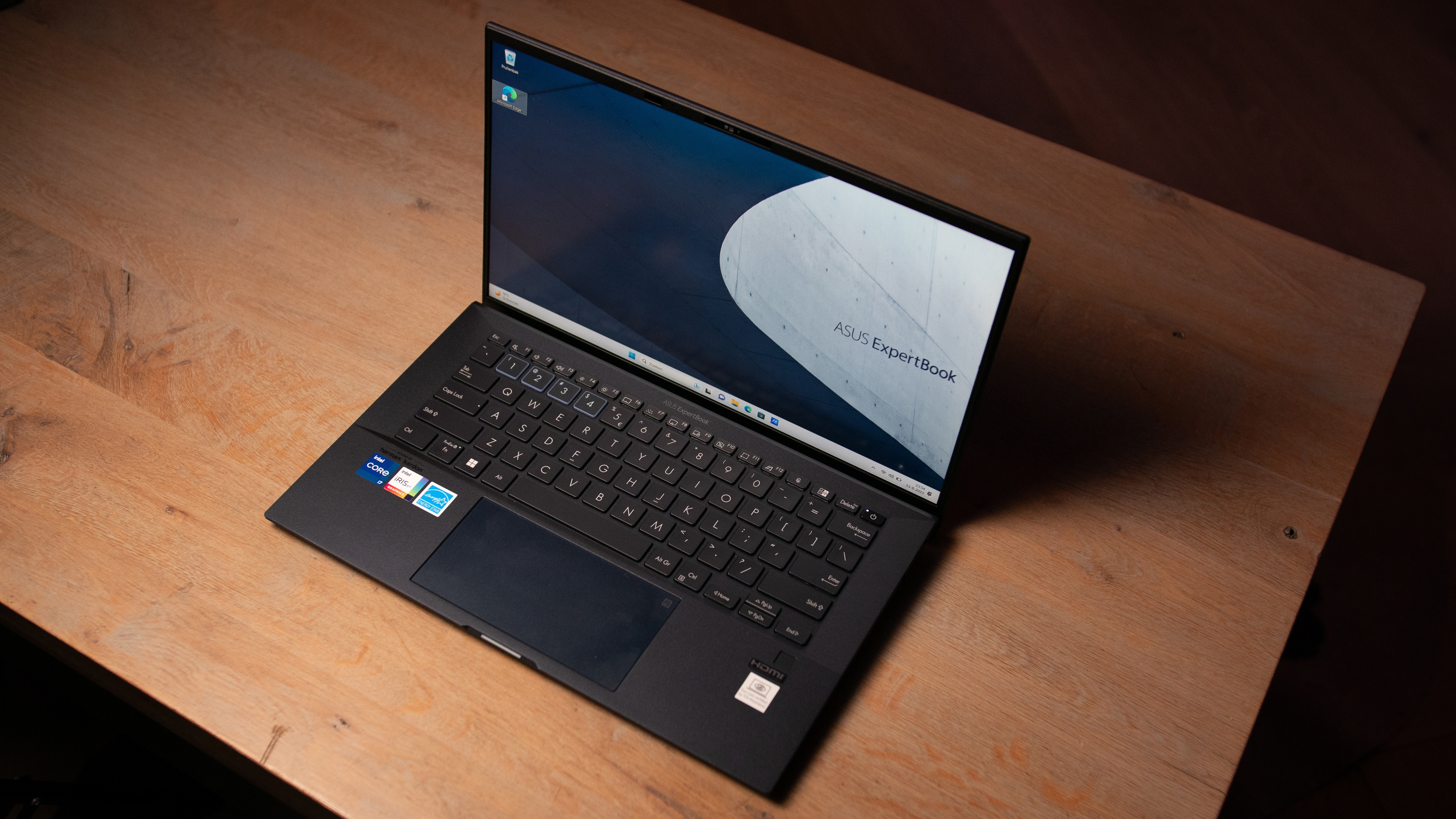 ASUS ExpertBook B9 (B9400CB) review: genieten met een lichtgewicht