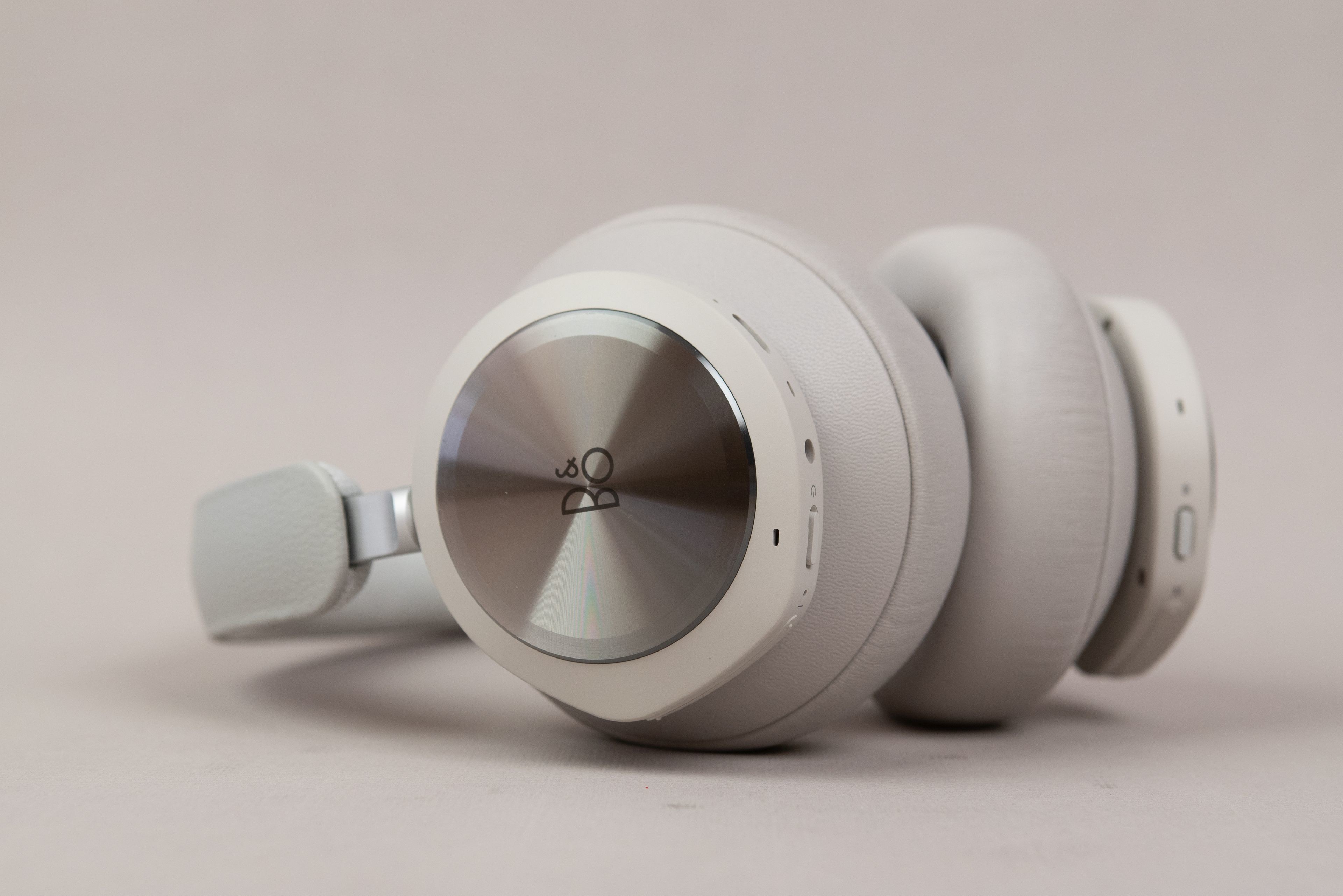 B&O Beoplay Portal review: headset voor PC en PS gaming, en méér