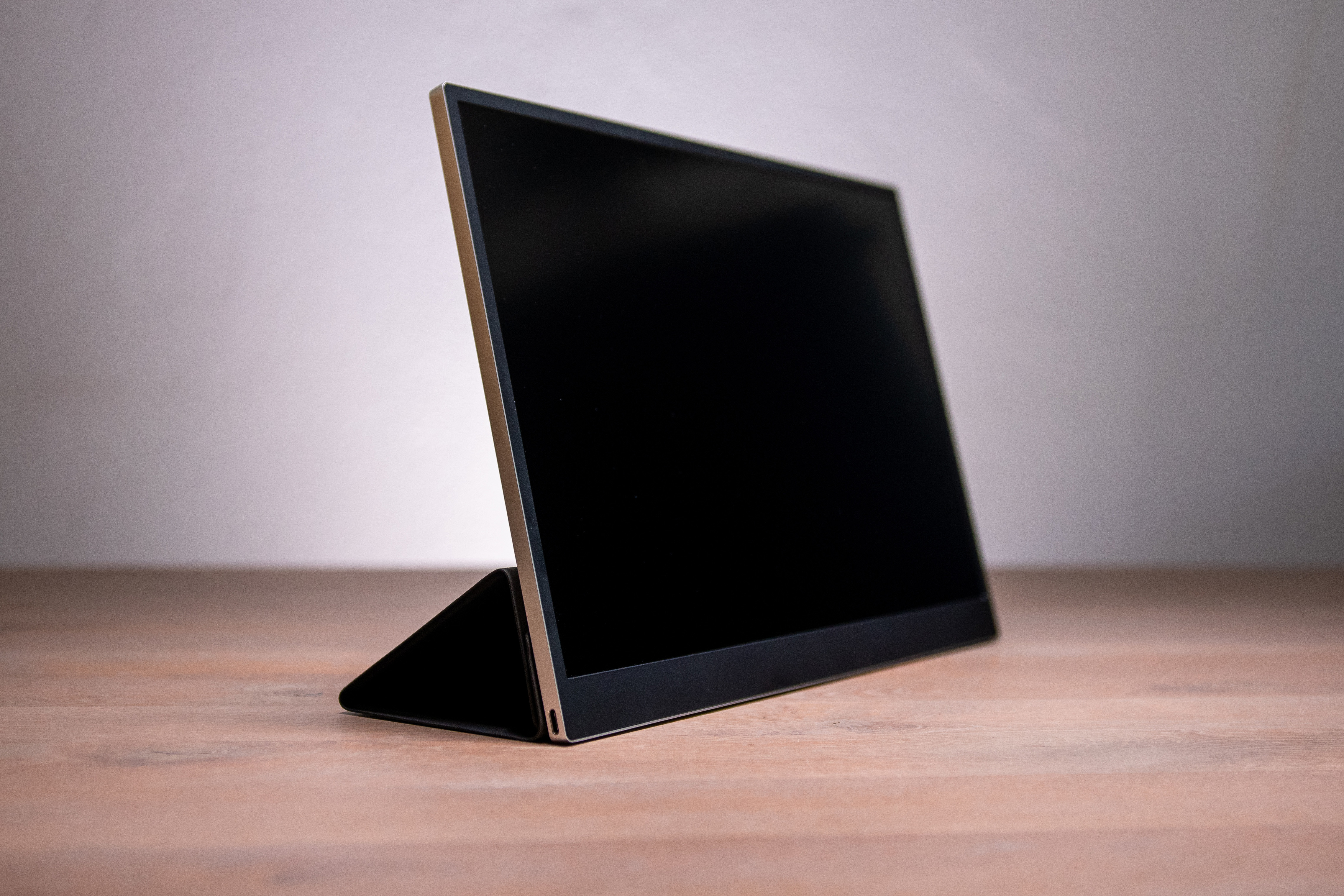 【@0209】★美品★LG gram ＋view 16MR70 16インチ モバイルモニターLG gram +view 16MR70 1台 LG（直送品