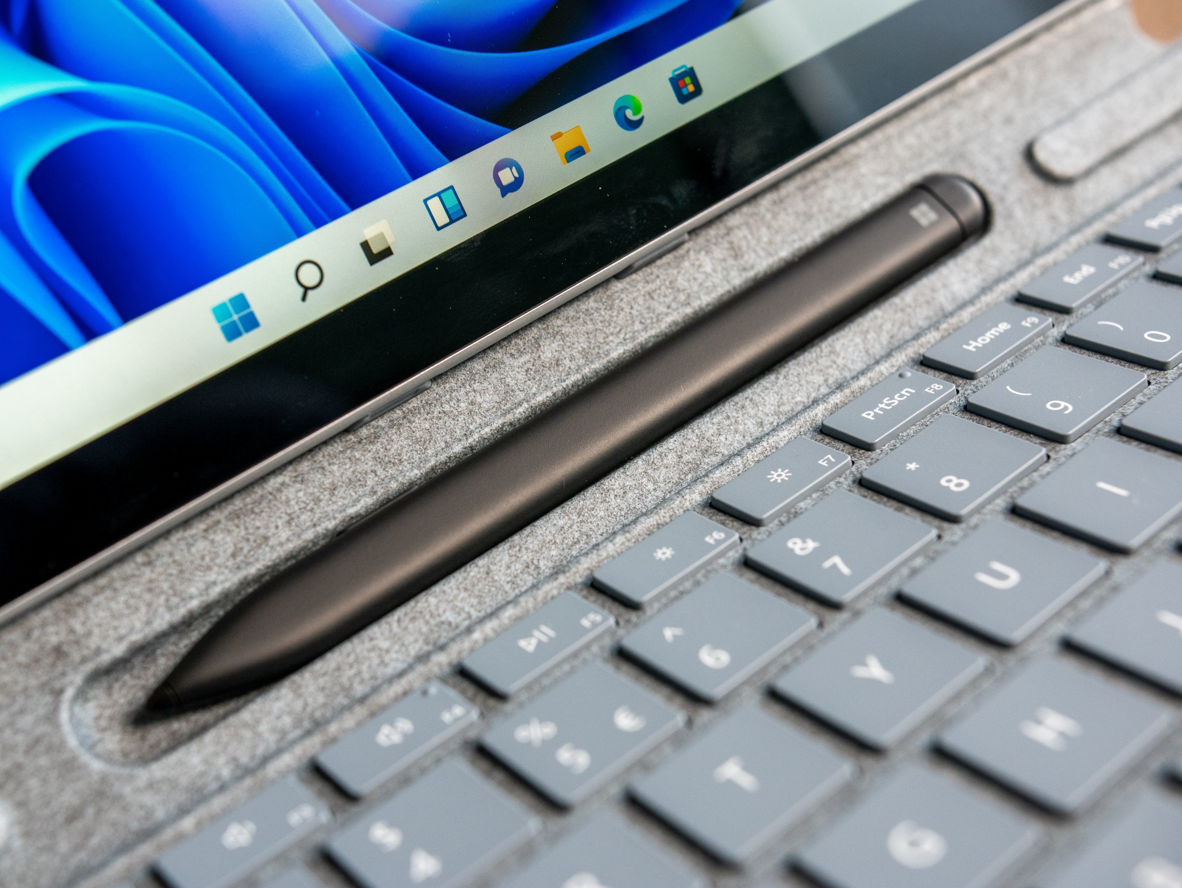 microsoft-surface-pro-x-sq2-03.jpg