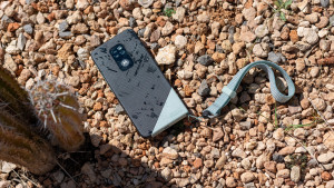 Motorola en Bullitt komen met rugged Defy smartphone