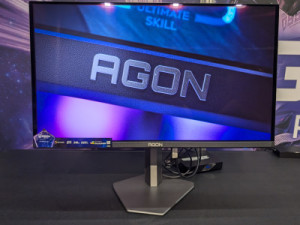 AOC brengt 4K OLED gaming naar onder de 1000 euro met de AG326UD