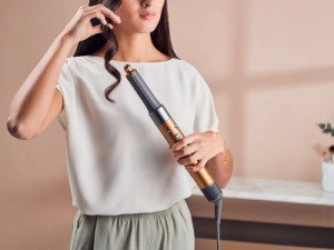 Dyson vernieuwt Airwrap haarstyler met nieuwe opzetstukken, borstels en droger