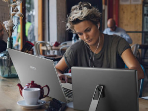 Verhoog je productiviteit én je werkplezier met een tweede scherm (sponsored)