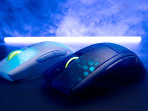 100 uur gaming met een acculading: dat belooft de Roccat Burst Pro Air draadloze gaming muis