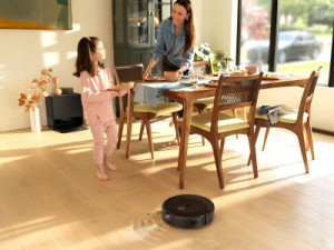 De Roomba Combo 10 Max dweilt en zuigt met een nieuw basisstation