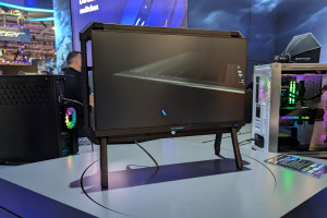 De eBlaztr ziet eruit als een all-in-one gaming PC waar we wél mee willen gamen